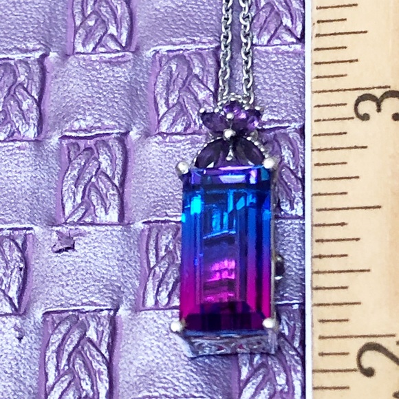 Midnight Orchid Quartz, Amethyst Pendant - Picture 3 of 3